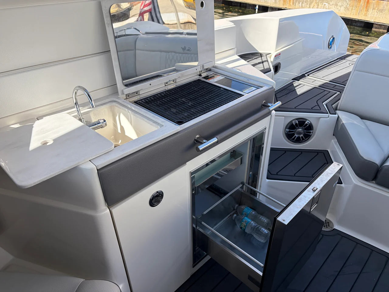 2023 Sea Ray 350 SLX OB 38.0 feet, North Miami, FL #27