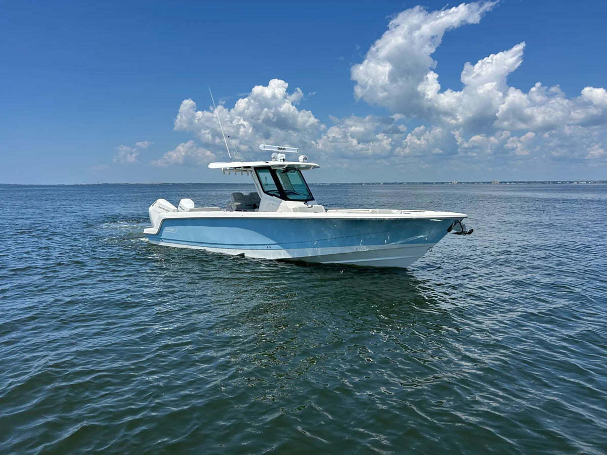 2026 Boston Whaler 330 Outrage 33.0 feet, Pensacola, Florida #5