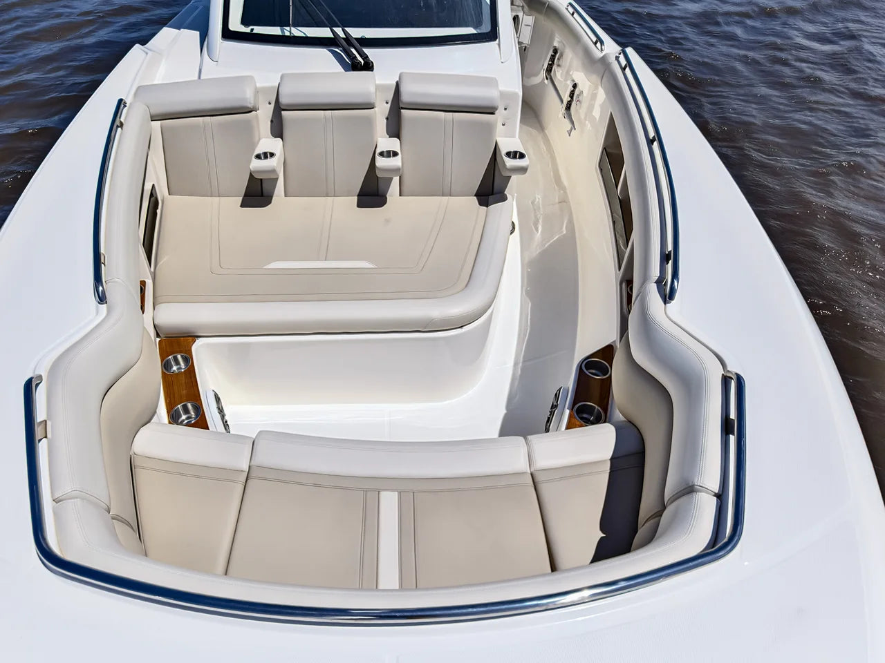 2025 Boston Whaler 350 REALM 35.0 feet, Stuart, Florida #39
