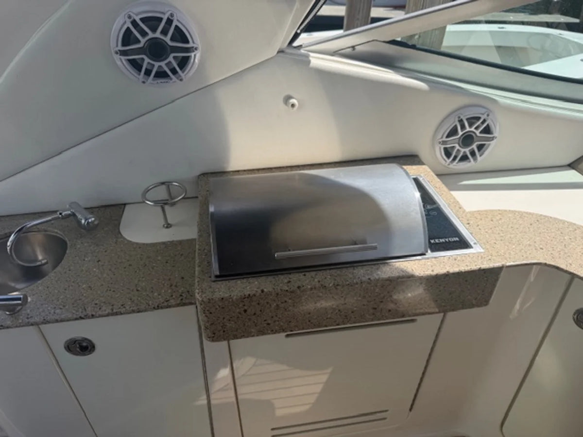 2016 Sea Ray SUNDANCER 330 33.0 feet, Miami, FL #50