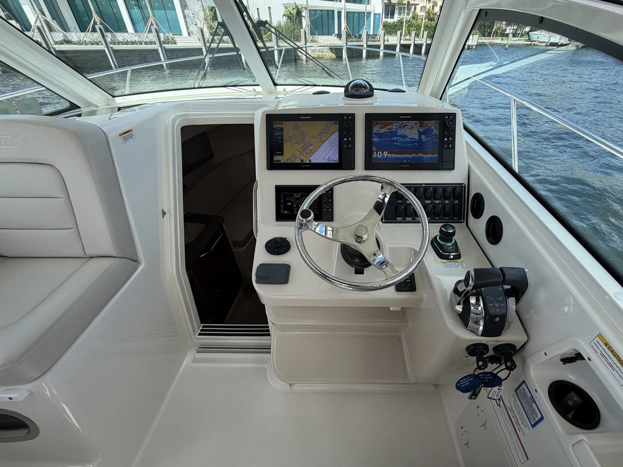 2019 Boston Whaler 315 CONQUEST 31.0 feet, Pompano Beach, Florida #24