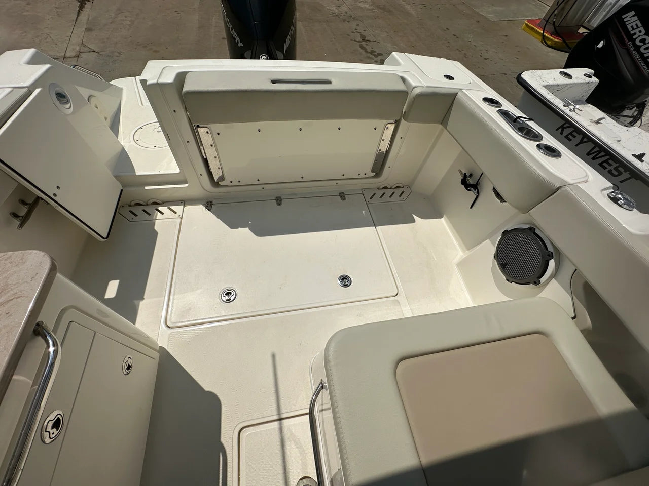 2022 Boston Whaler 240 VANTAGE 24.0 feet, Thunderbolt, GA #2