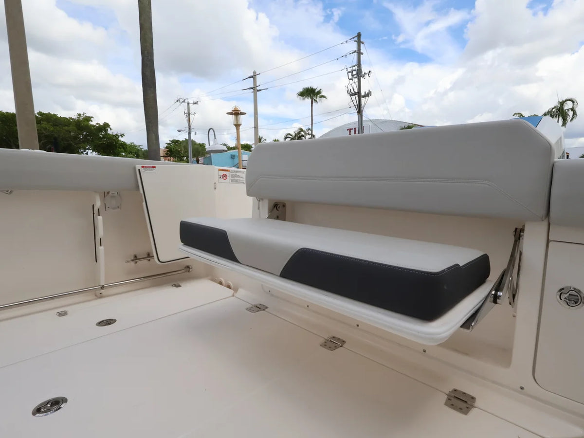 2026 Boston Whaler 330 Outrage 33.0 feet, Naples, Florida #15