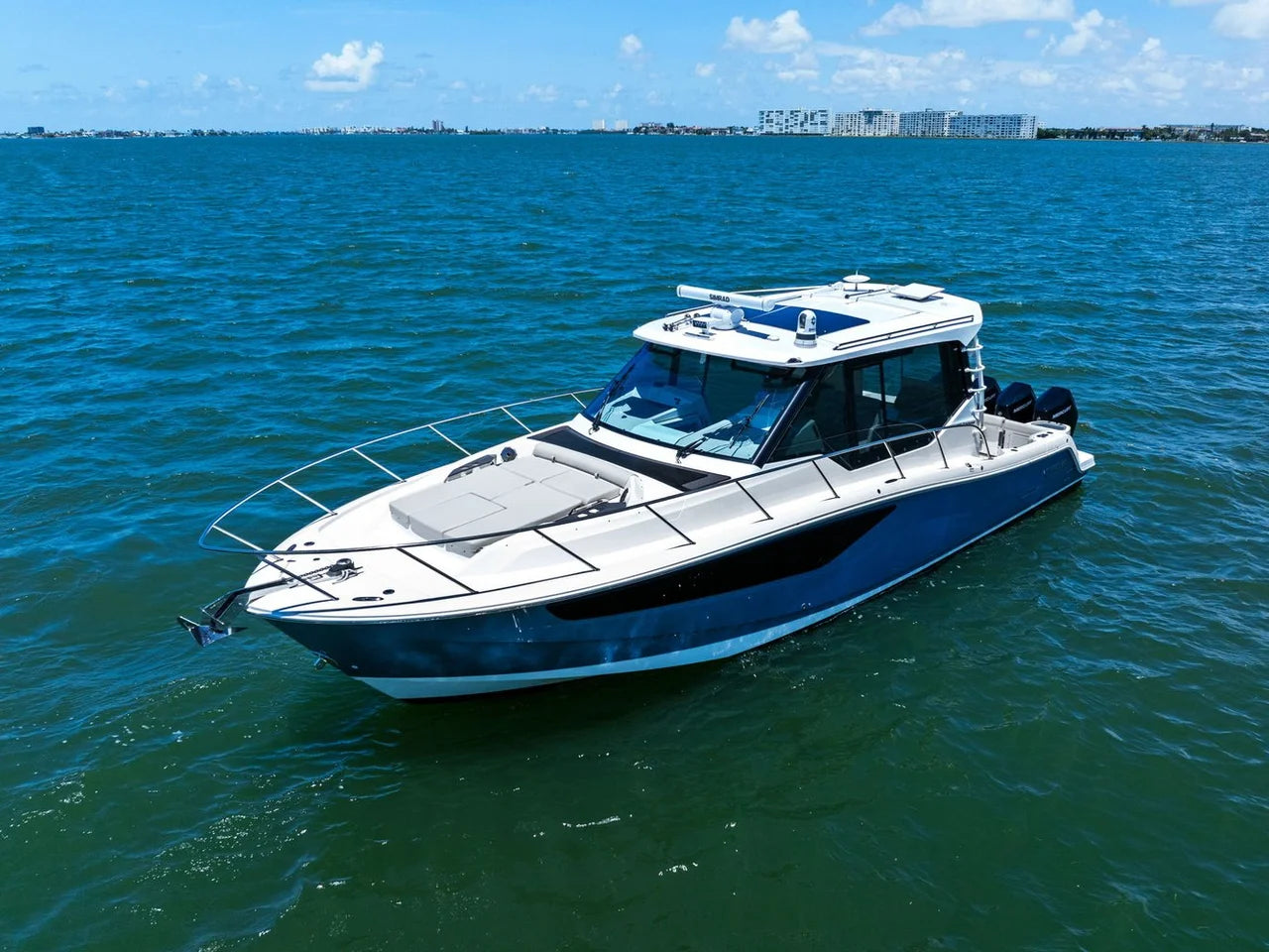 2025 Boston Whaler 405 CONQUEST 41.0 feet, St Petersburg, FL #6