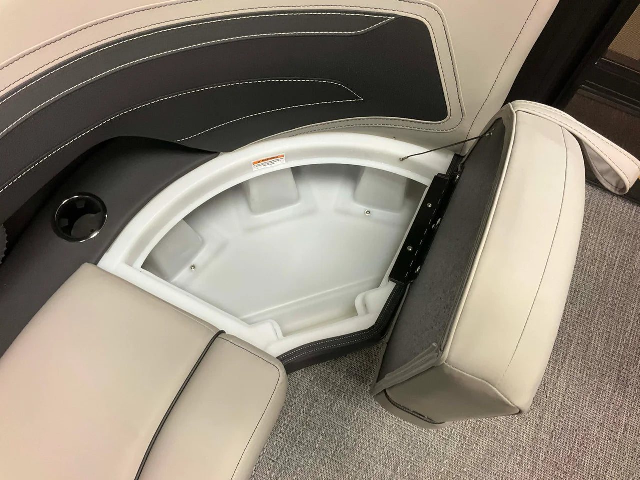 2026 Barletta Cabrio 22 QC 22.0 feet, Crosslake, Minnesota #18