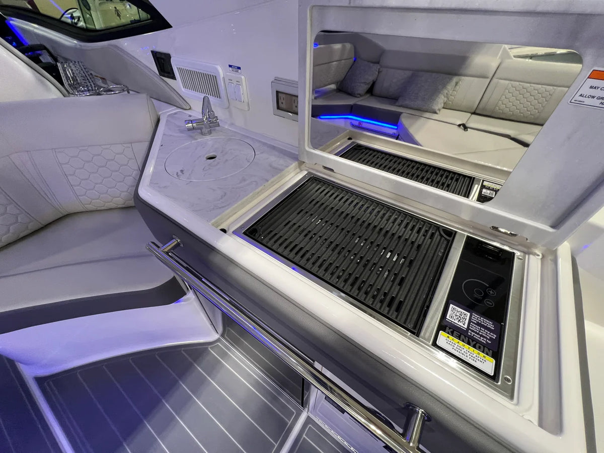 2026 Sea Ray Sundancer 320 Outboard 32.0 feet, Charleston, SC #12