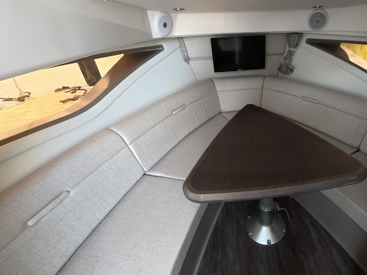 2026 Sea Ray Sundancer 320 Outboard 32.0 feet, Clearwater, Florida #45