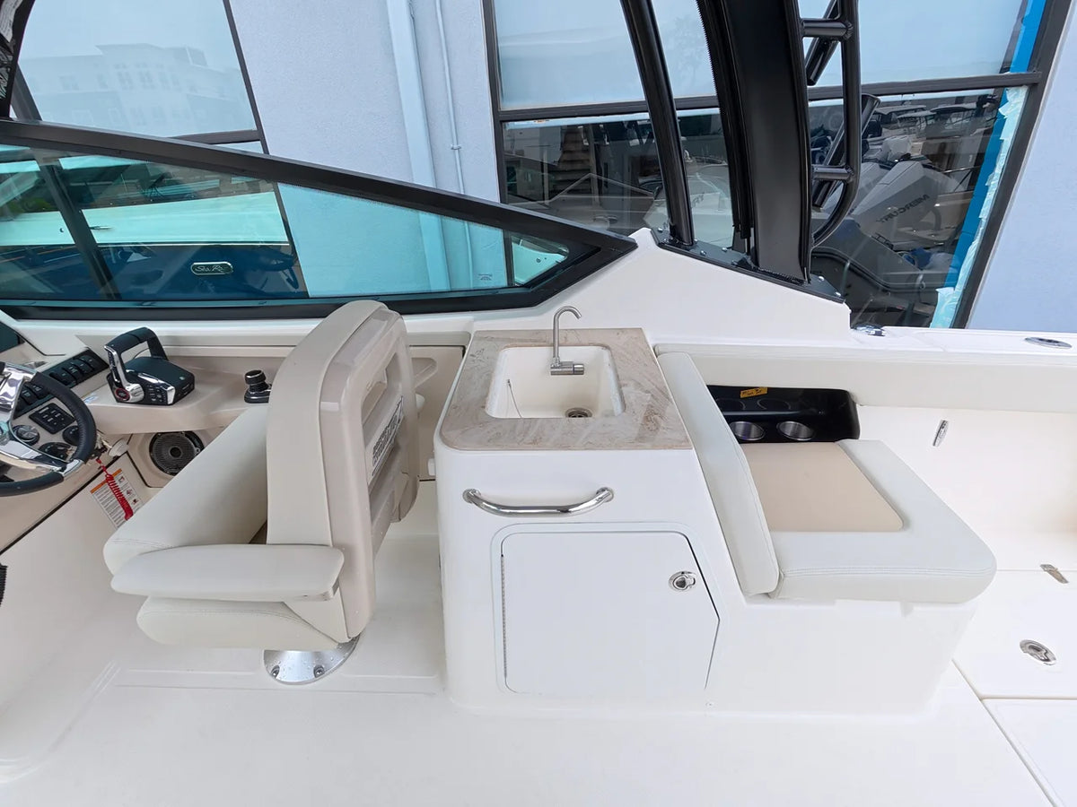 2027 Boston Whaler 280 Vantage 28.0 feet, Norwalk, Connecticut #15