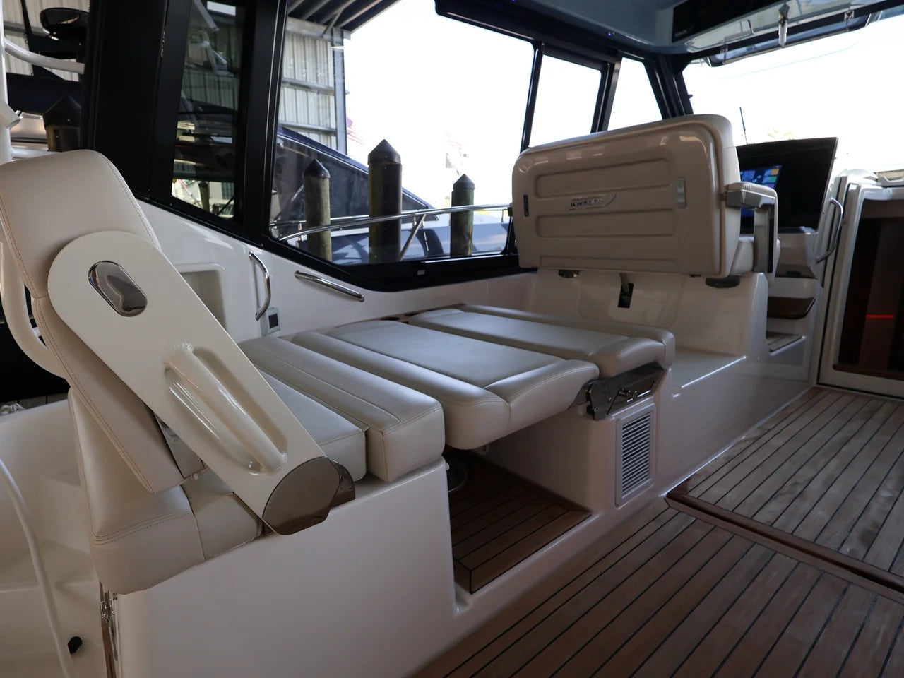 2026 Boston Whaler 405 Conquest 40.0 feet, Naples, Florida #45