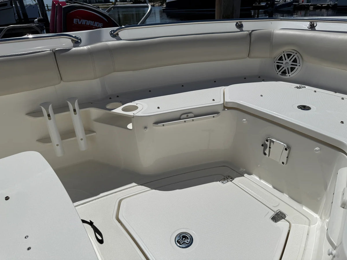 2024 Boston Whaler 230 OUTRAGE 23.0 feet, Westbrook, Connecticut #15