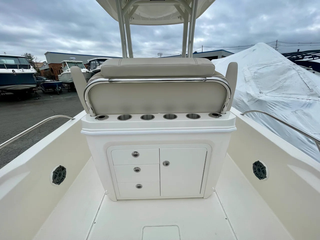 2026 Boston Whaler 250 Dauntless 25.0 feet, Danvers, Massachusetts #5