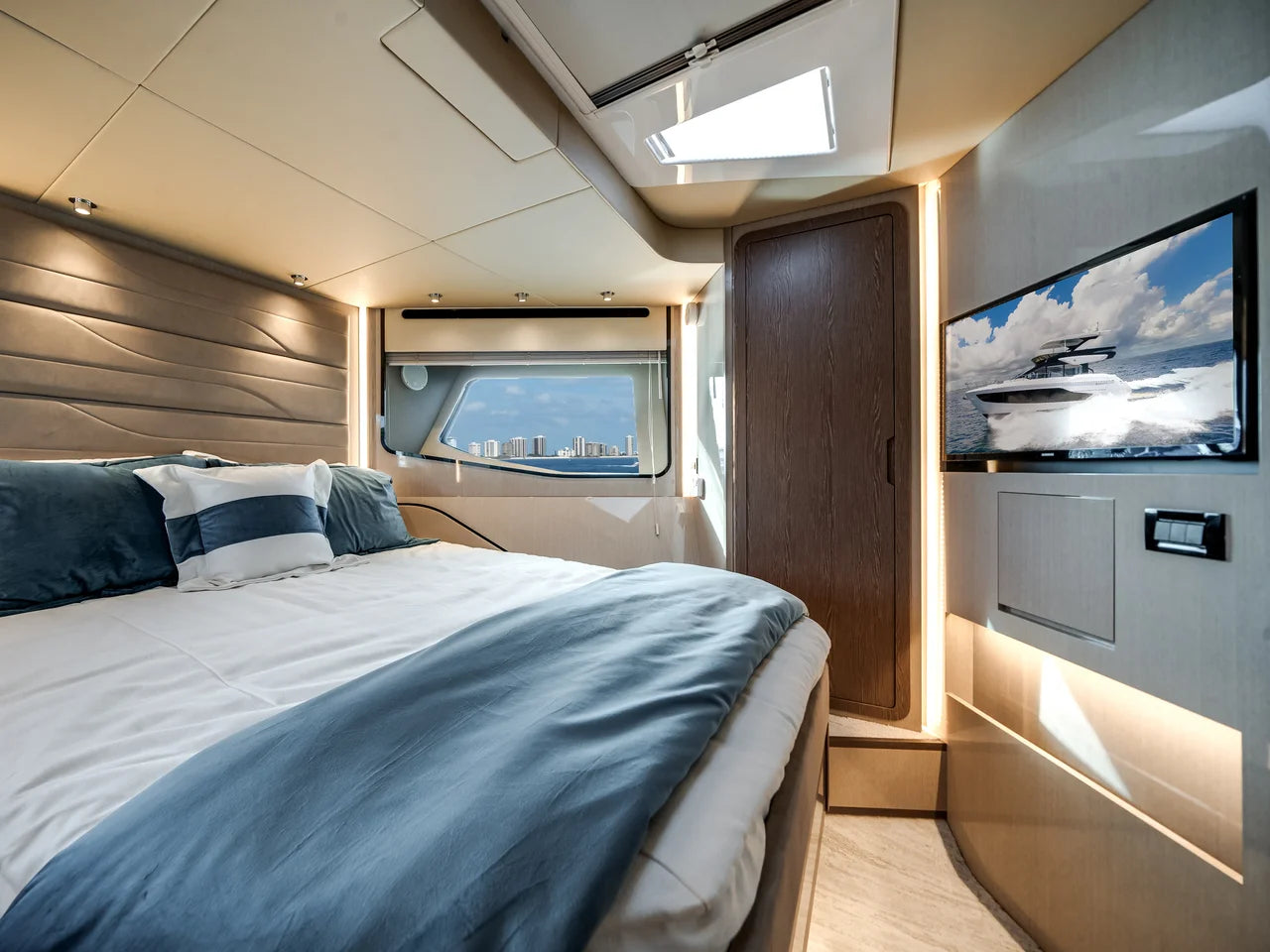 2026 Cruisers Yachts 57 FLY 57.0 feet, Stuart, Florida #63