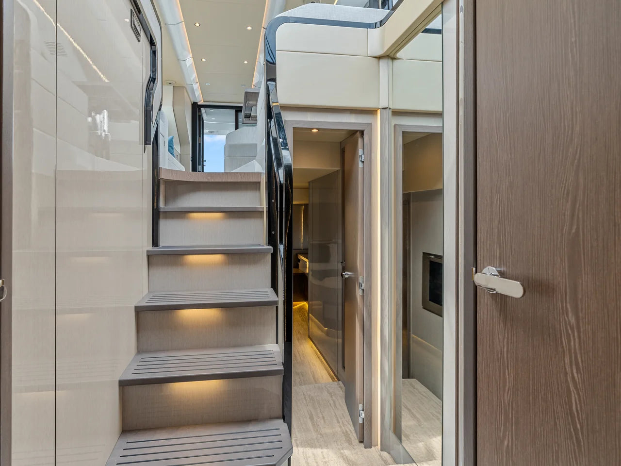 2026 Cruisers Yachts 57 FLY 57.0 feet, Quincy, MA #30