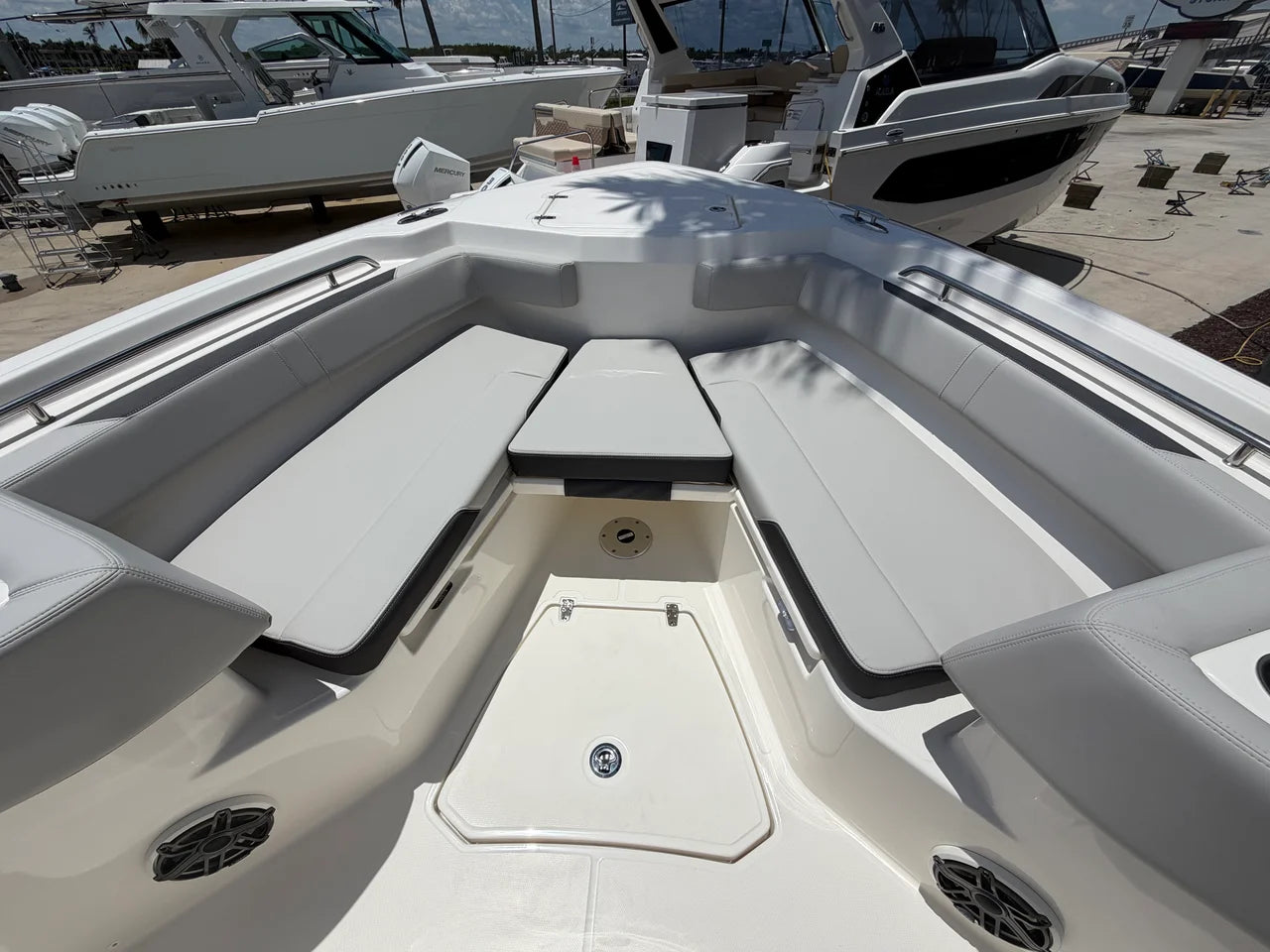 2026 Boston Whaler 330 Outrage 33.0 feet, Stuart, Florida #42