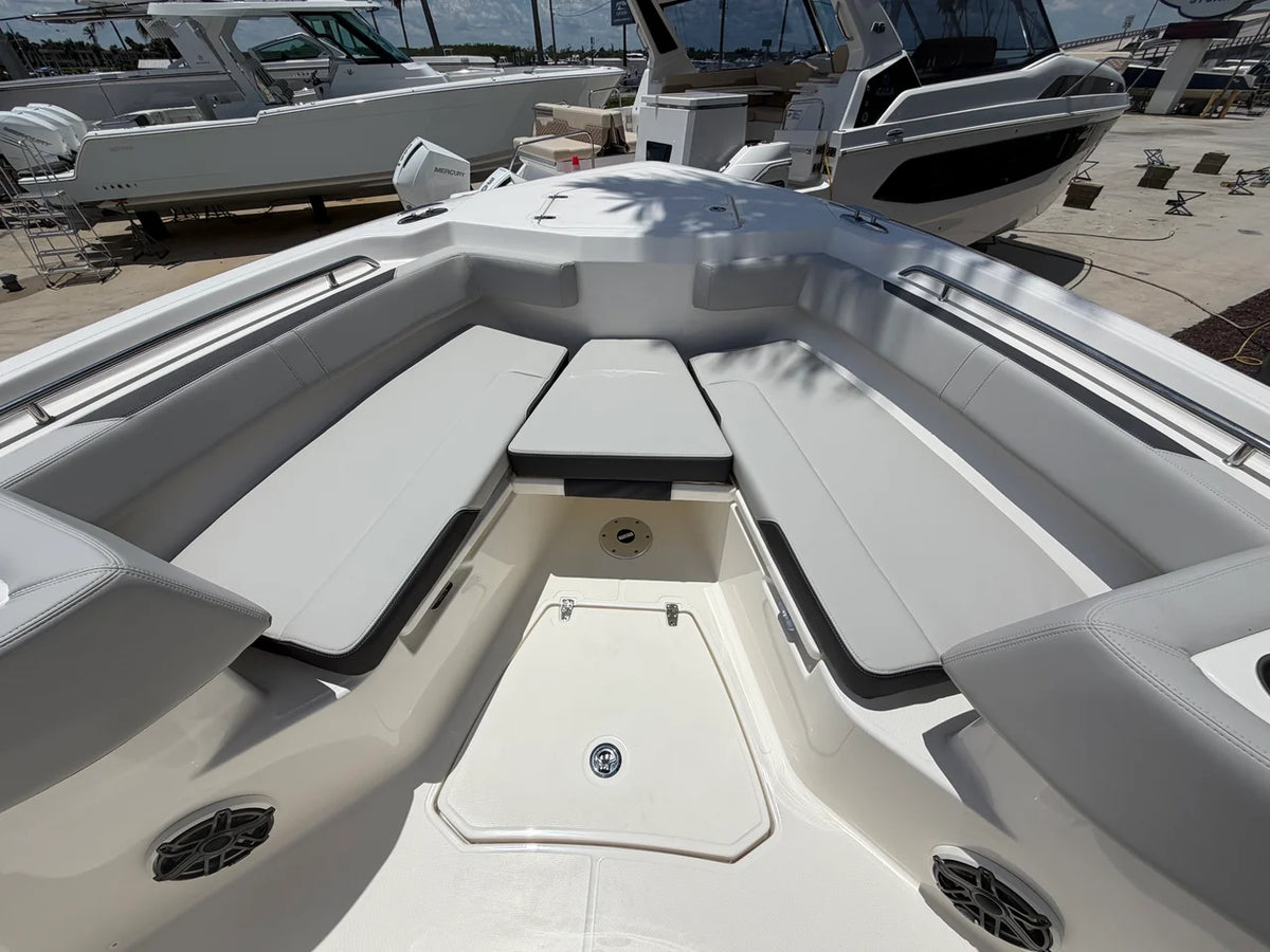 2026 Boston Whaler 330 Outrage 33.0 feet, Stuart, Florida #42