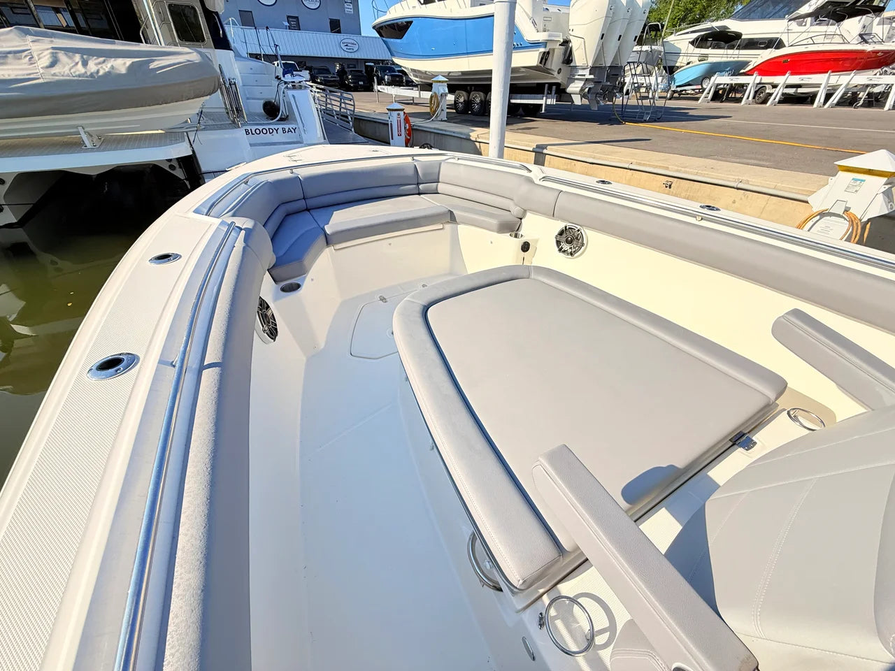 2026 Boston Whaler 330 Outrage 33.0 feet, St Petersburg, FL #19