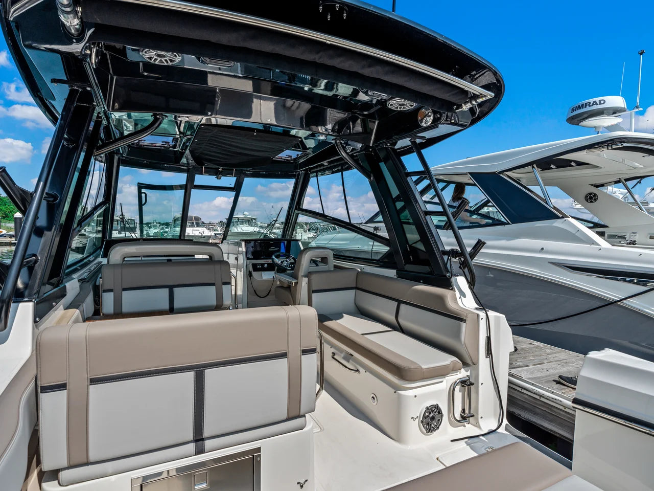 2026 Boston Whaler 330 Vantage 33.0 feet, Quincy, MA #10