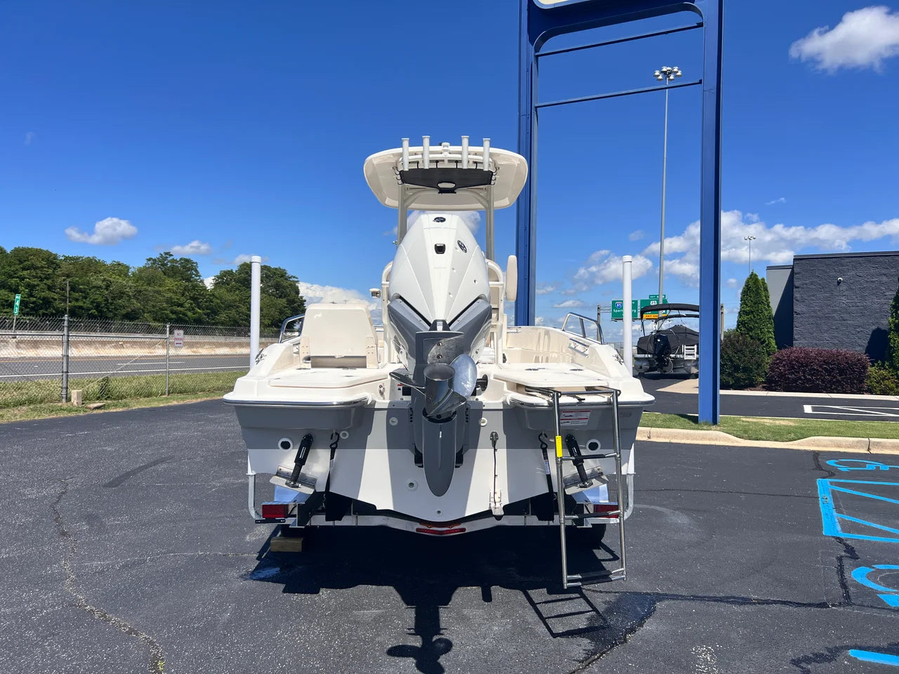2026 Boston Whaler 250 Dauntless 25.0 feet, Greenville, SC #17