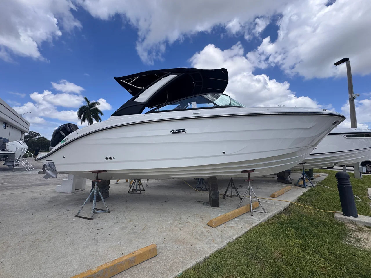 2027 Sea Ray SDX 250 Outboard 25.0 feet, Pompano Beach, Florida #1