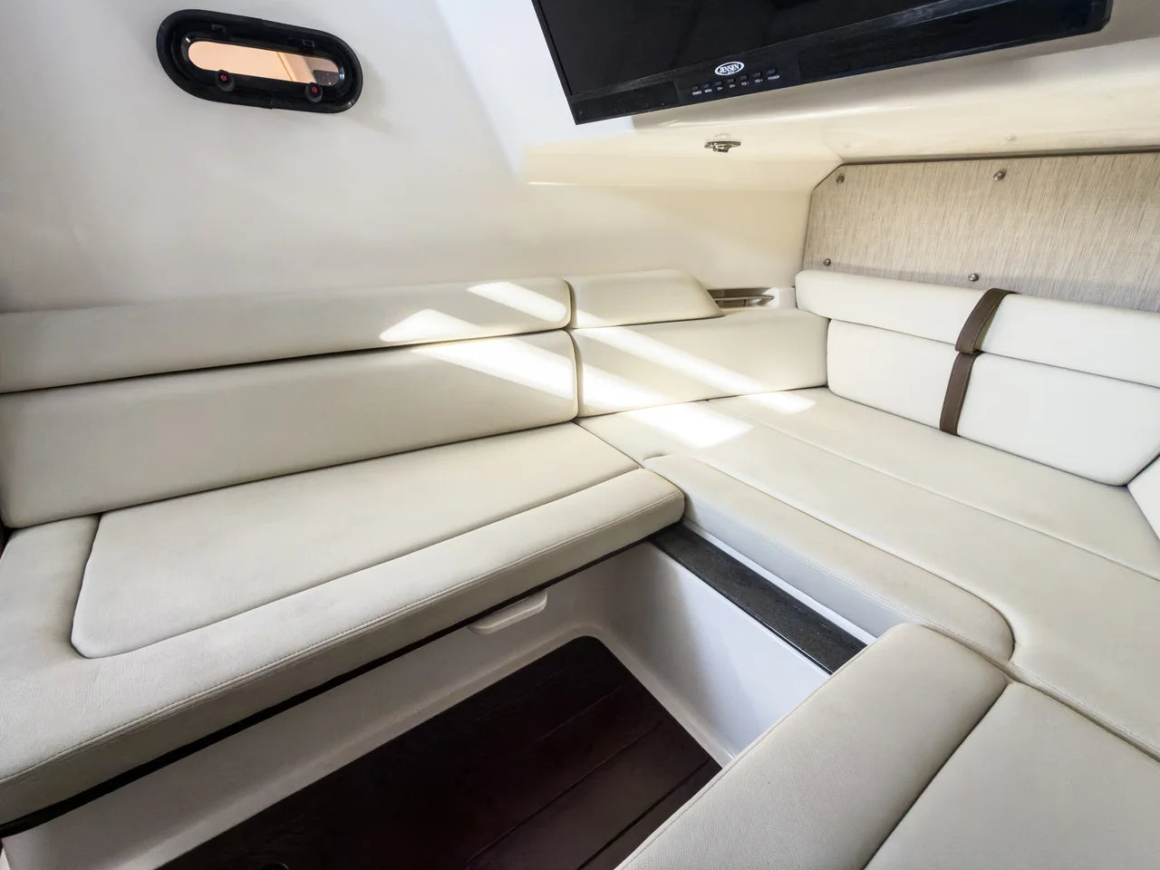 2022 Boston Whaler 350 Realm 35.0 feet, Fort Myers, FL #20