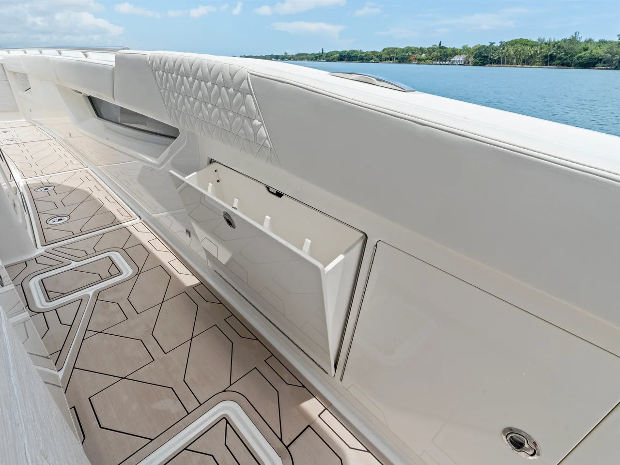 2027 Ducari 37 XIV 37.0 feet, Jupiter, Florida #42