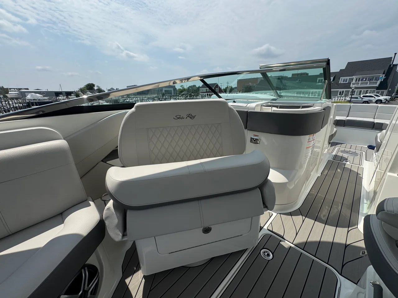 2027 Sea Ray SLX 310 Outboard 31.0 feet, Somers Point, New Jersey #18