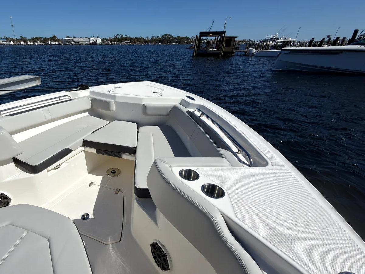2027 Boston Whaler 330 Outrage 33.0 feet, Panama City, FL #11