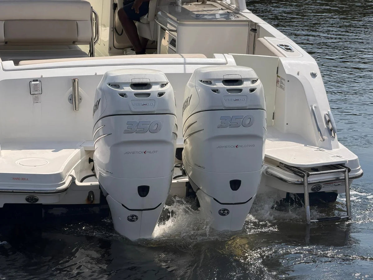 2017 Boston Whaler 320 VANTAGE 32.0 feet, Key Largo, FL #13