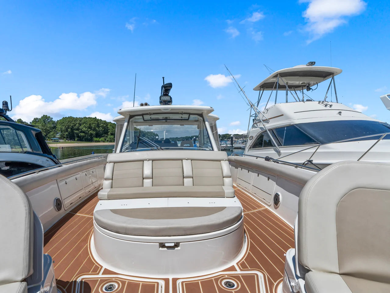 2021 Boston Whaler 420 Outrage 42.0 feet, Quincy, MA #42