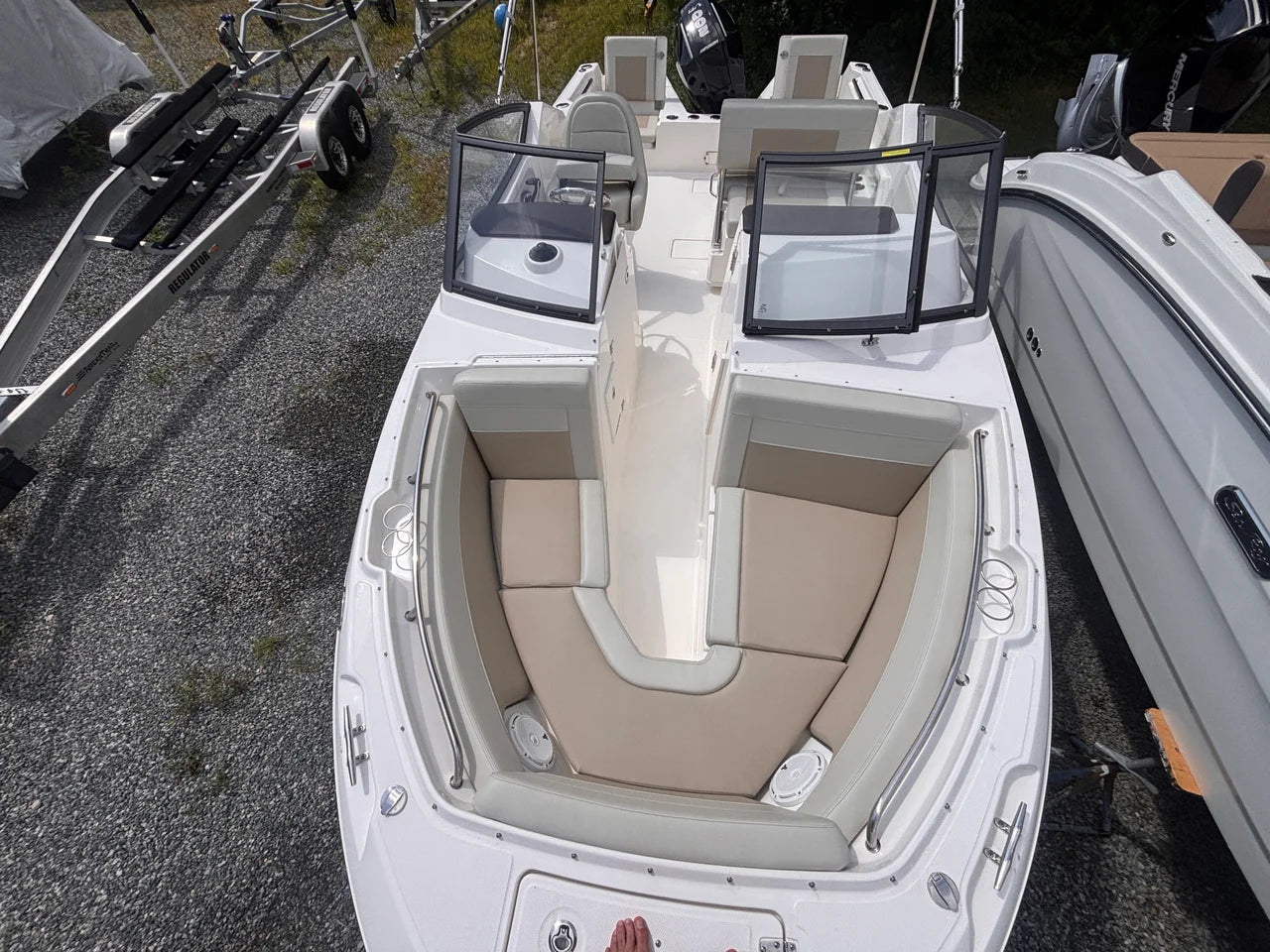 2026 Boston Whaler 210 VANTAGE 21.0 feet, Westbrook, Connecticut #12