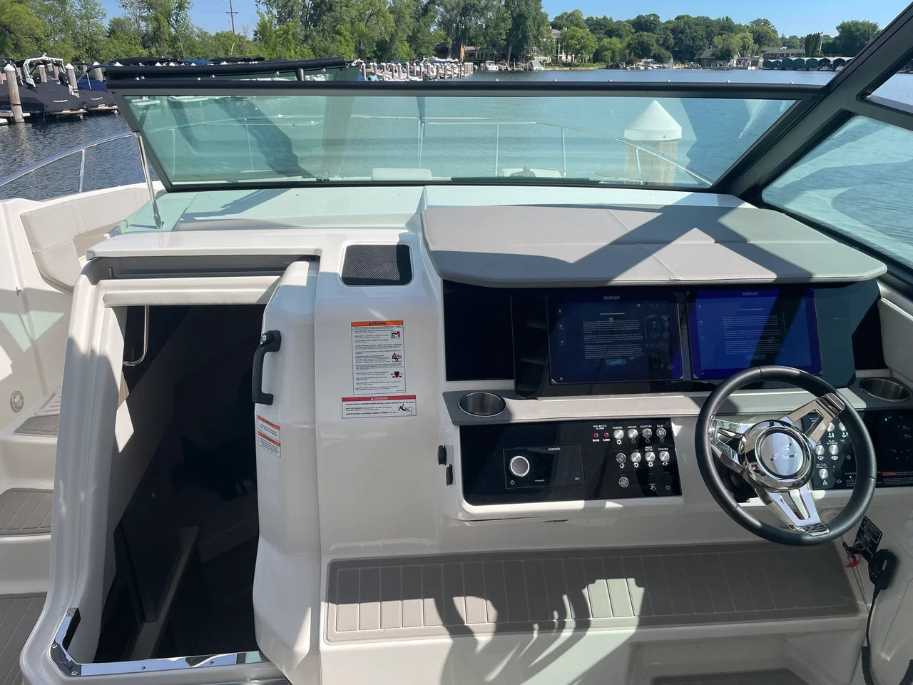 2026 Sea Ray Sundancer 320 32.0 feet, Excelsior, Minnesota #23