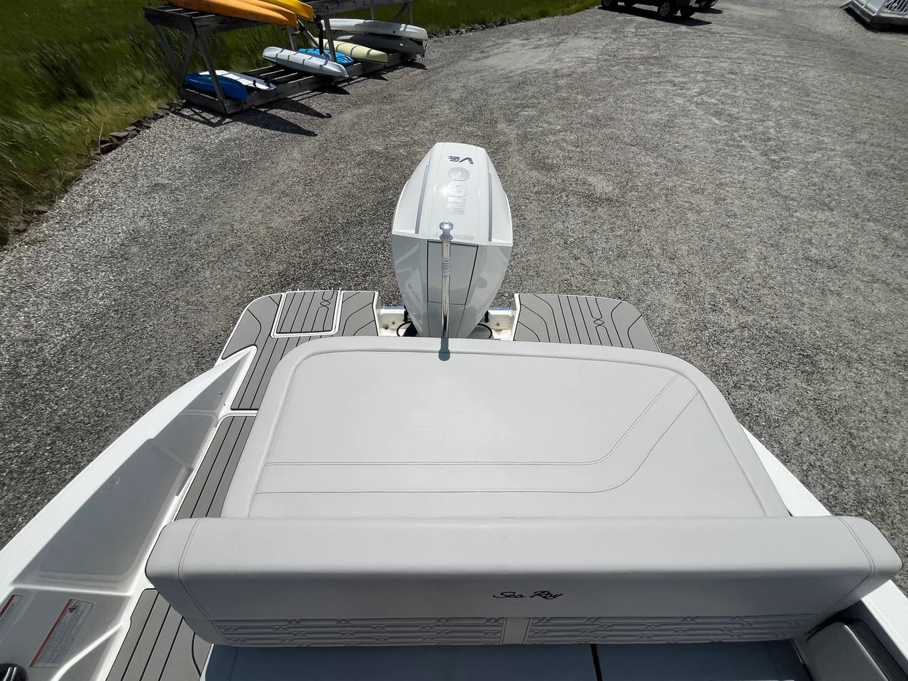 2026 Sea Ray SPX 210 Outboard 21.0 feet, Westbrook, Connecticut #2