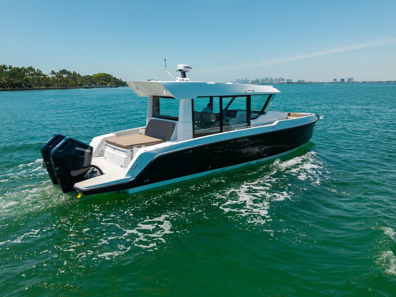 2026 Cruisers Yachts 38 VTR EC 38.0 feet, Miami, FL #7