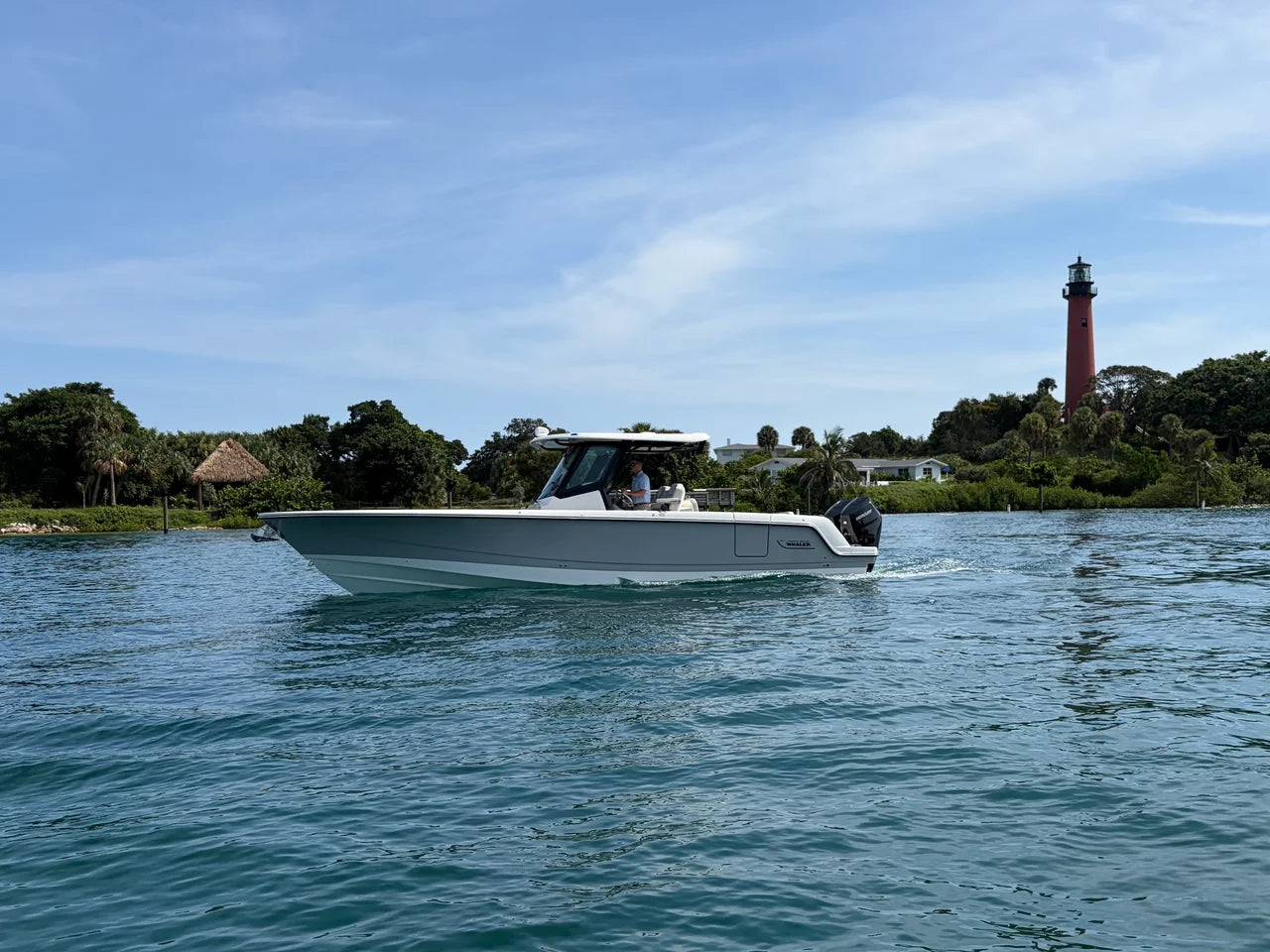 2026 Boston Whaler 330 Outrage 33.0 feet, Jupiter, Florida #2
