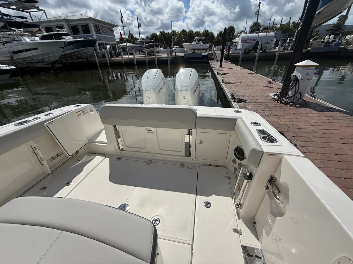 2026 Boston Whaler 330 Outrage 33.0 feet, Sarasota, FL #28