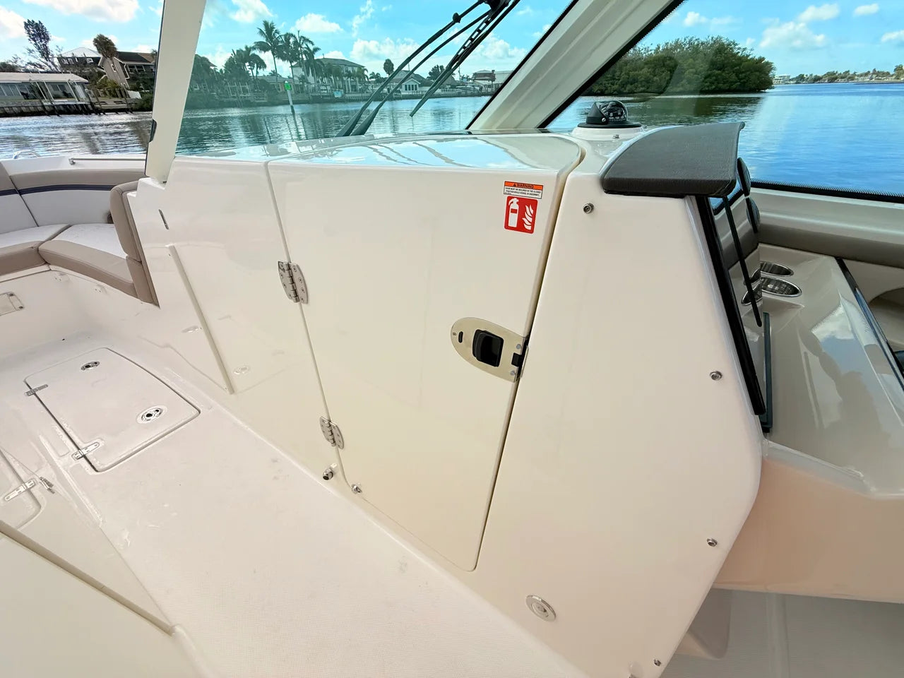 2027 Boston Whaler 330 Vantage 33.0 feet, St Petersburg, FL #69