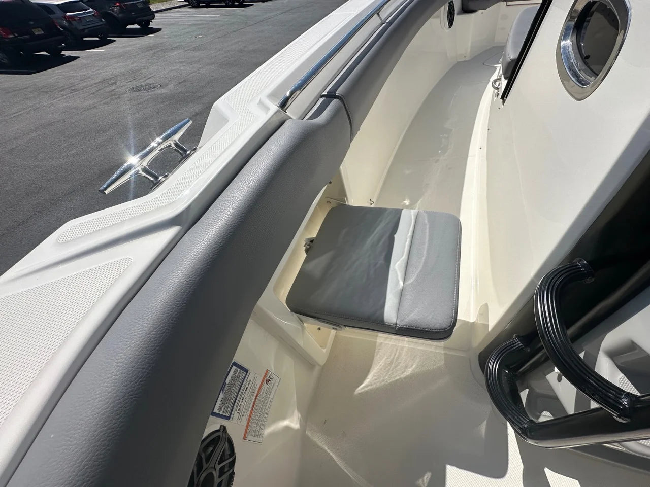 2024 Boston Whaler 330 Outrage 33.0 feet, Dennis, New Jersey #17