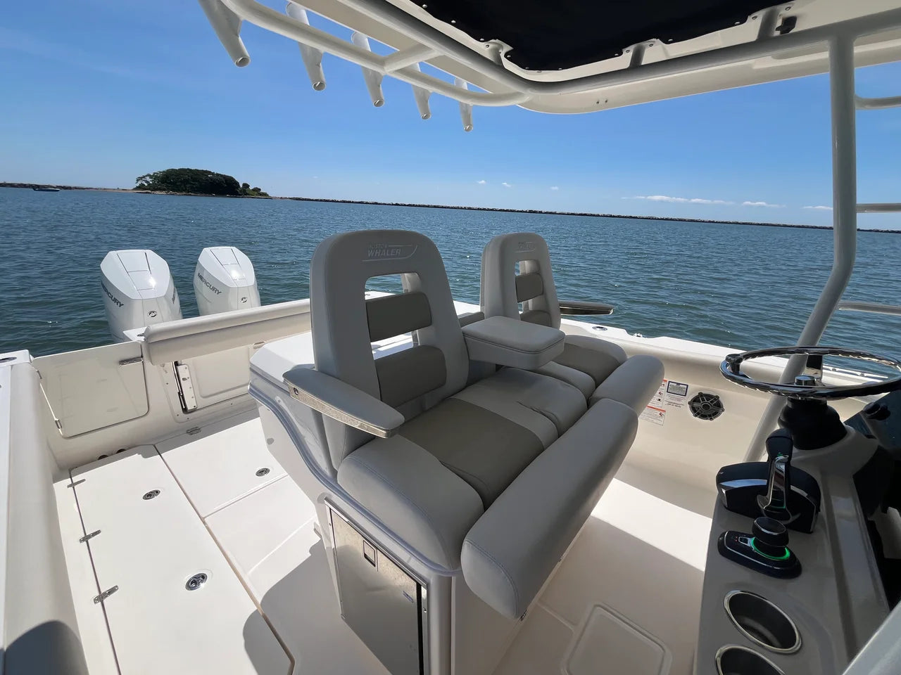 2026 Boston Whaler 330 Outrage 33.0 feet, Westbrook, Connecticut #29