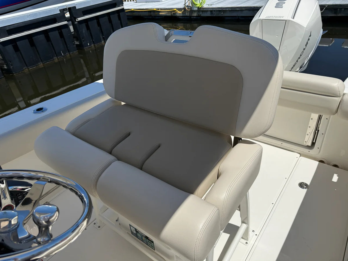 2024 Boston Whaler 230 OUTRAGE 23.0 feet, Westbrook, Connecticut #27