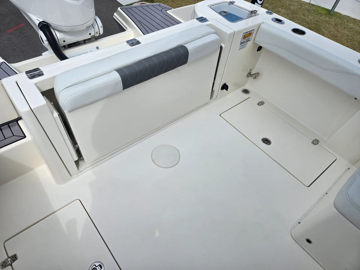 2023 Cobia 240 DUAL CONSOLE 24.0 feet, Charleston, SC #11