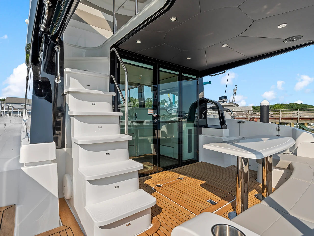 2027 Cruisers Yachts 50 FLY 50.0 feet, Quincy, MA #8