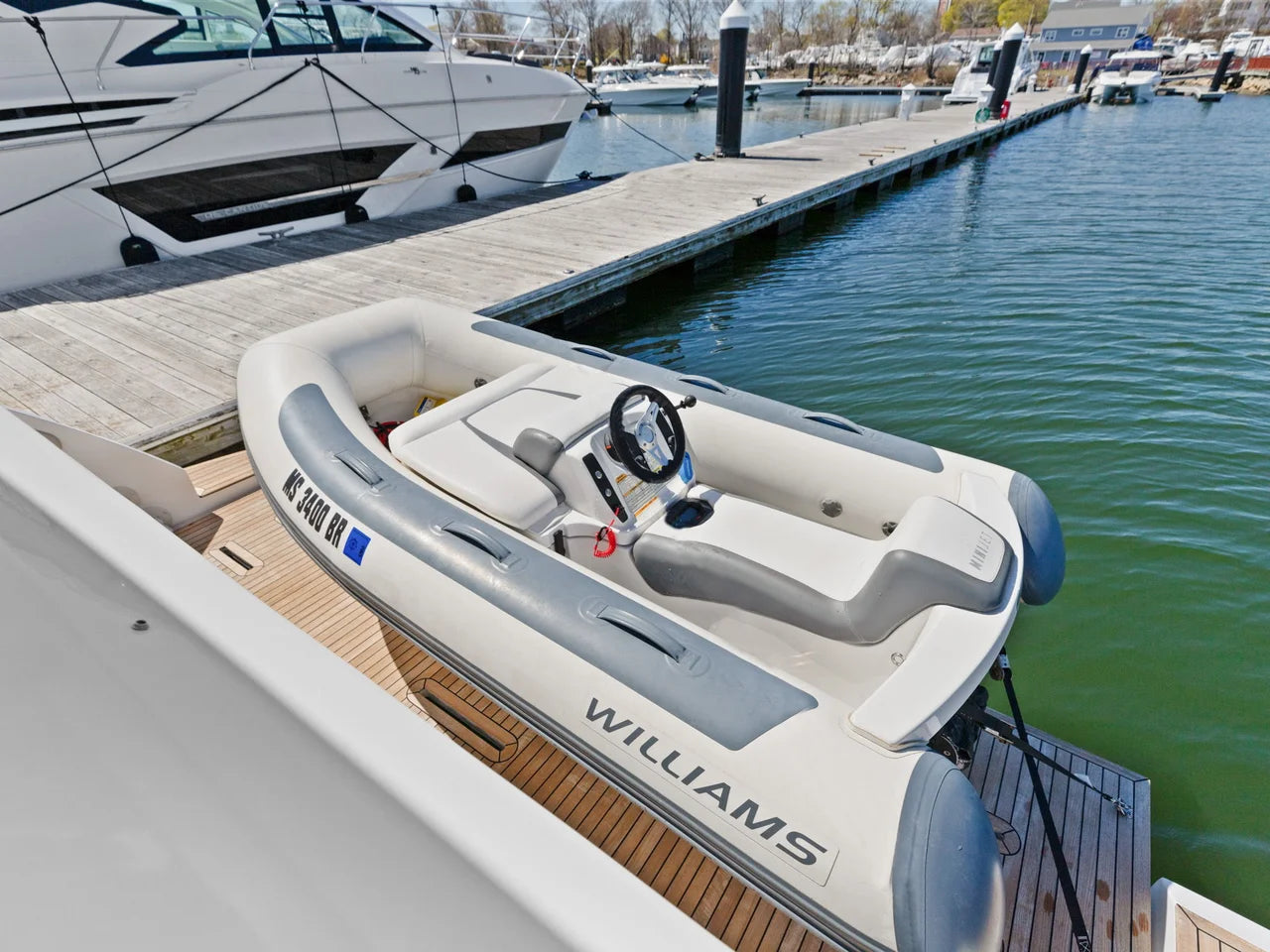 2022 Azimut 50 FLYBRIDGE 50.0 feet, Quincy, MA #8