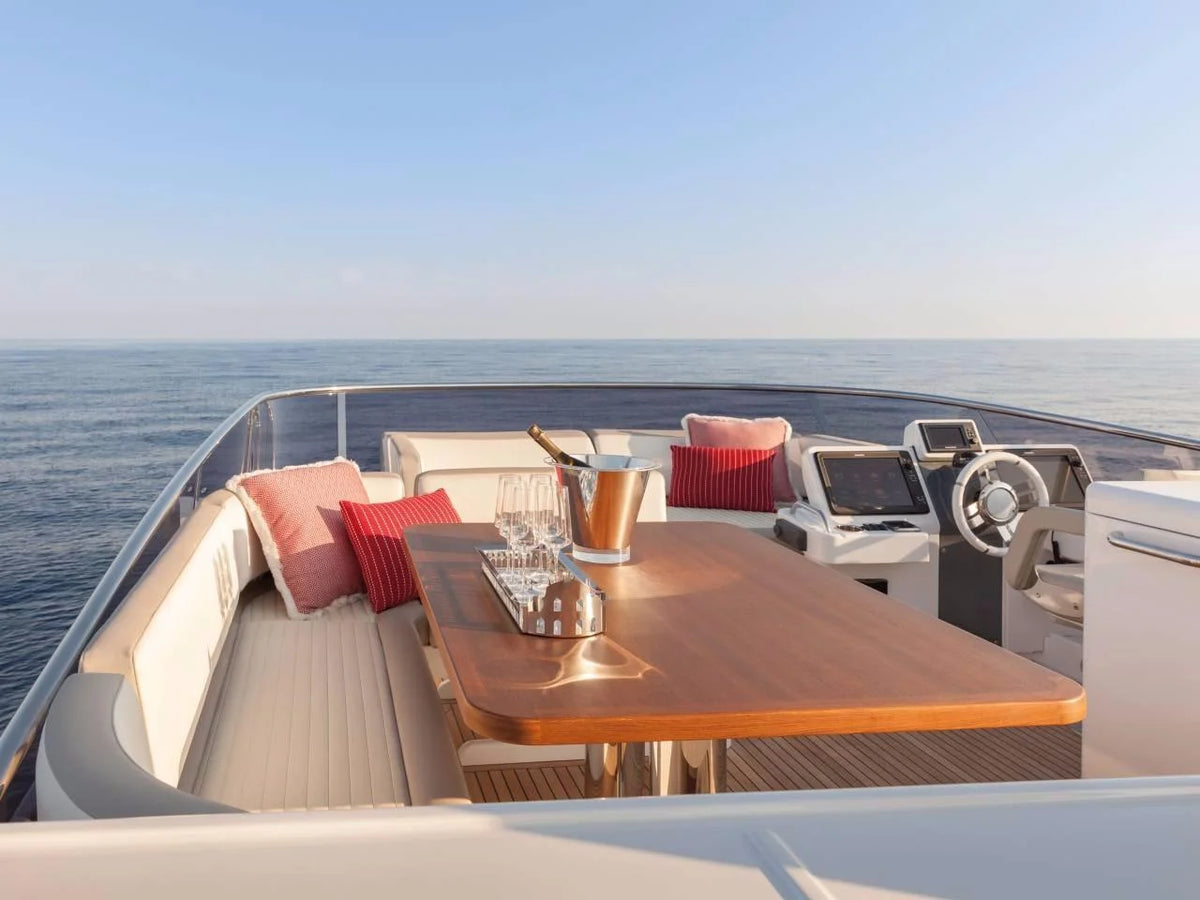 2027 Azimut Magellano 66 66.0 feet, Inuvik, Northwest Territories #21