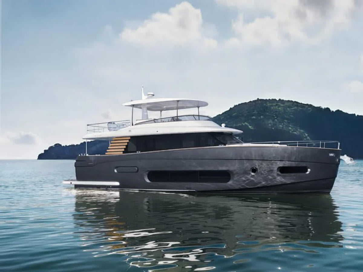2027 Azimut Magellano 66 66.0 feet, Inuvik, Northwest Territories #5