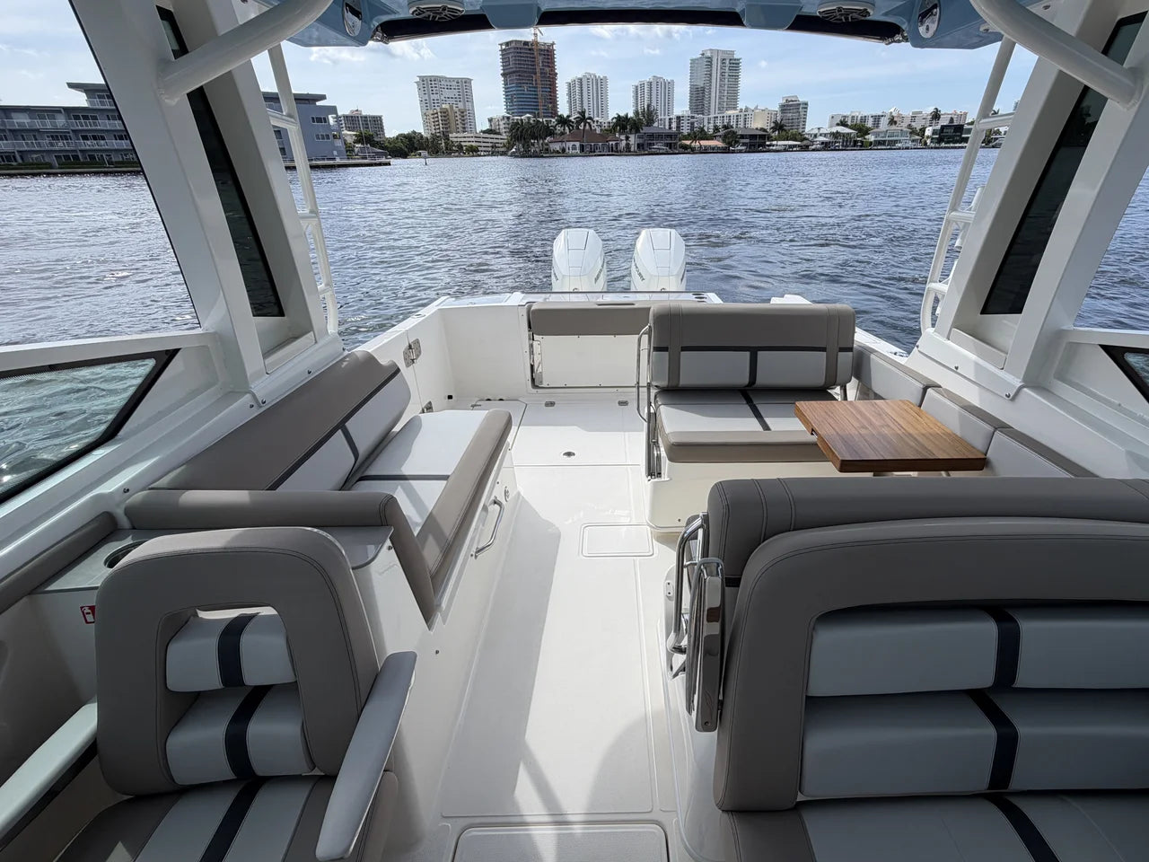 2027 Boston Whaler 330 Vantage 33.0 feet, Pompano Beach, Florida #39