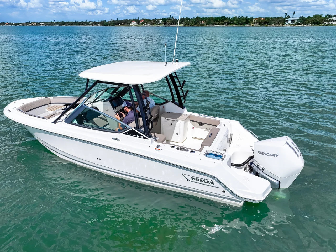 2026 Boston Whaler 240 Vantage 24.0 feet, Sarasota, FL #9