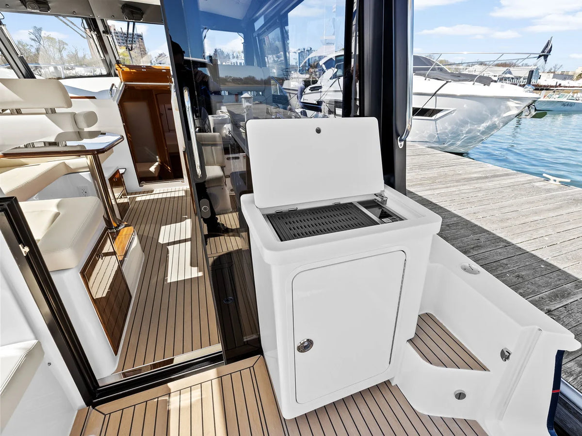 2025 MJM 42 46.0 feet, West Palm Beach, Florida #14