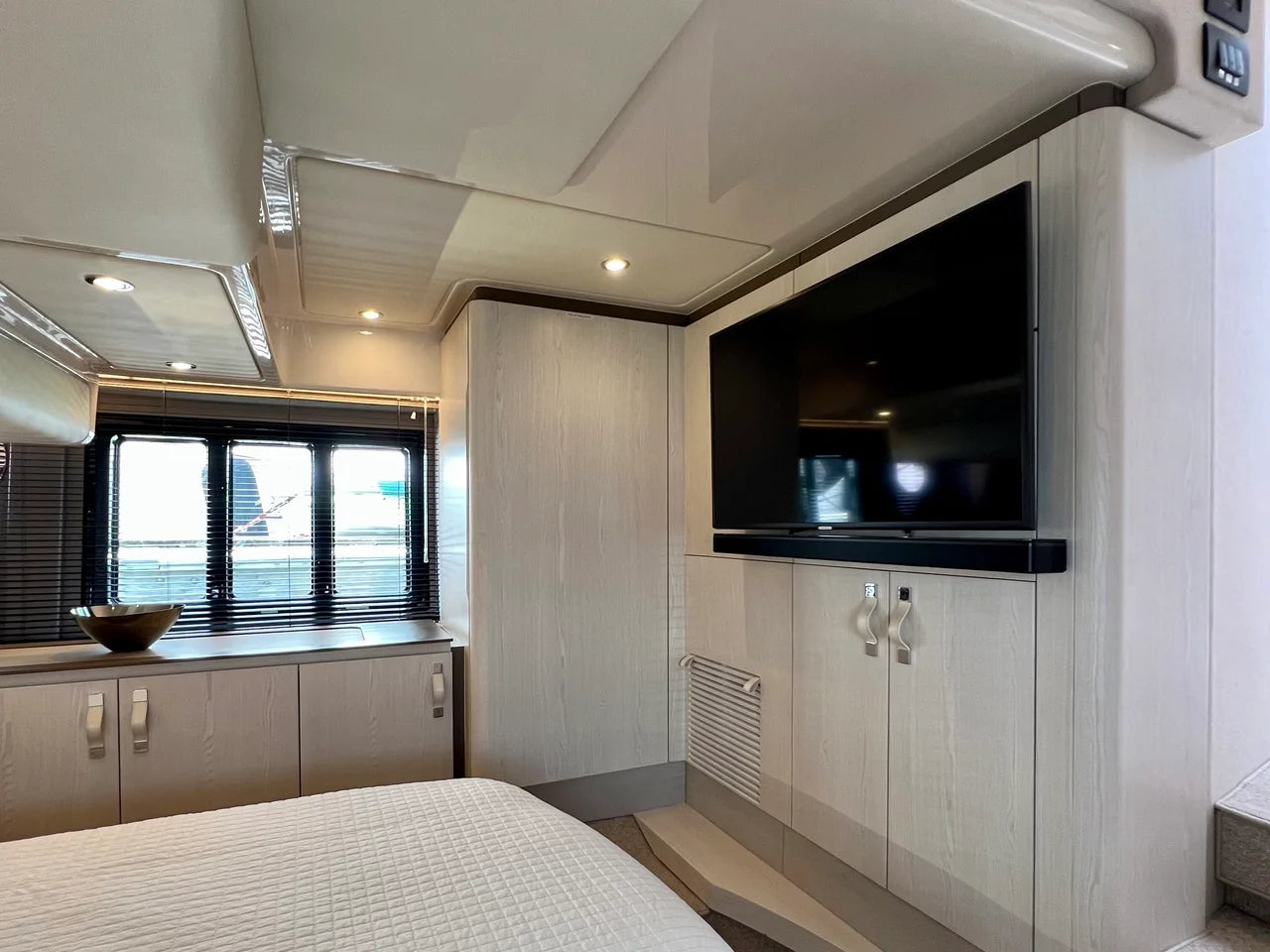 2019 Azimut 50 FLYBRIDGE 50.0 feet, Huntington, NY #80