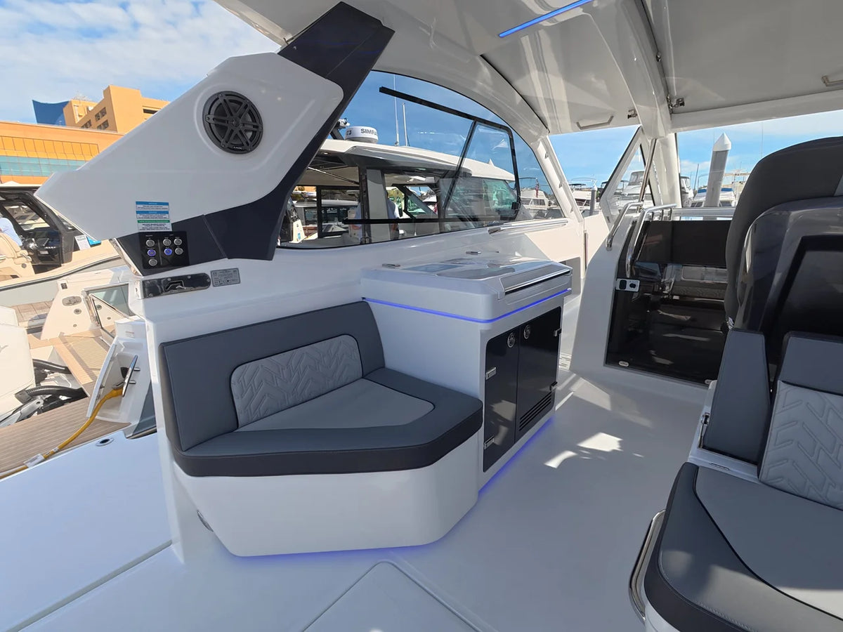 2027 Galeon 335 GTO 33.0 feet, Somers Point, New Jersey #9