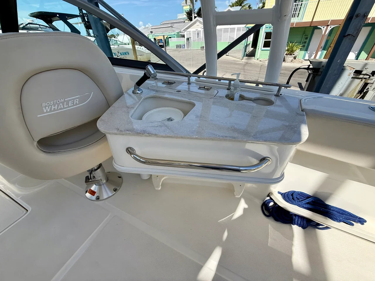 2017 Boston Whaler 230 VANTAGE 23.0 feet, Fort Myers, FL #19